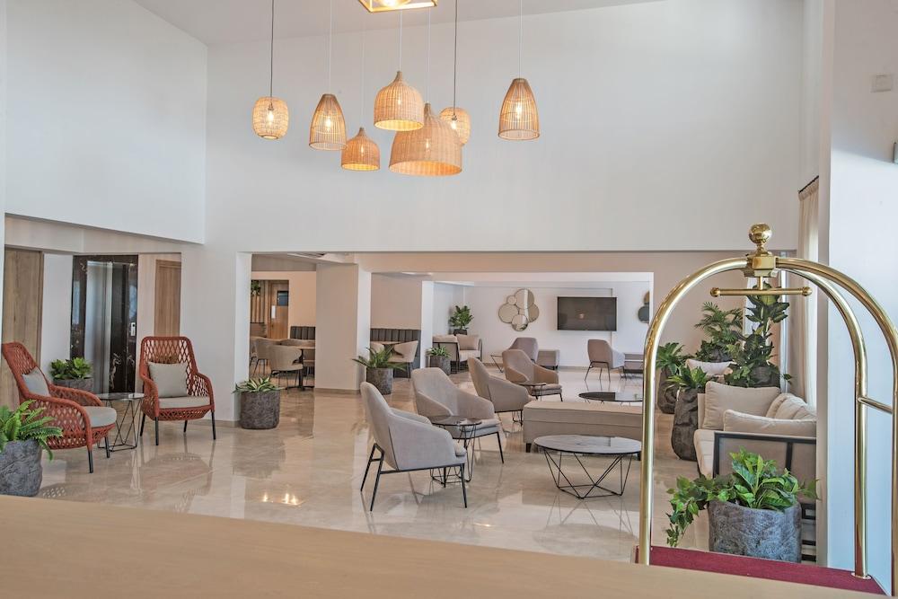 Bohemian Gardens Hotel Protaras Exterior foto